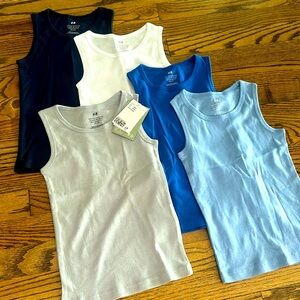 COPY - NWT H&M Bundle 5 Tanks Boys Size 4-6